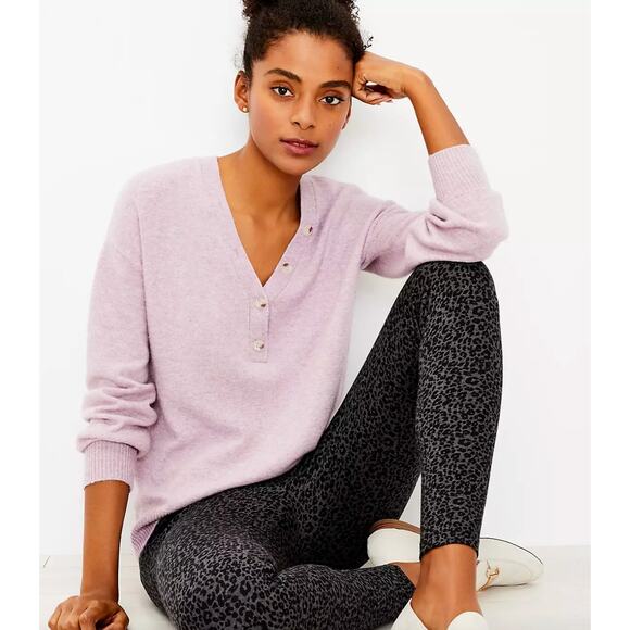 LOFT Slouchy Henley Sweater M Knit Pullover Long Sleeve Lilac Purple Cozy Lounge - Picture 4 of 12